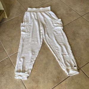 Roxy, whit e cover-up, joggers size small